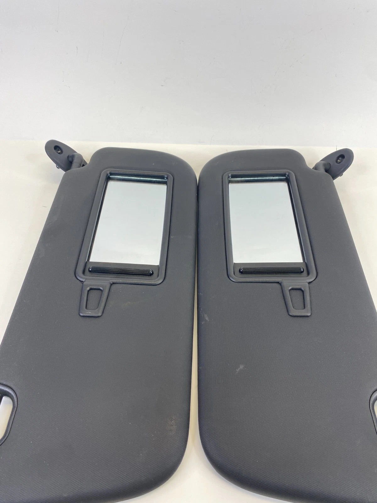 2014-2019 Kia Soul Front Roof Left & Right Side Sunvisor Sun Visor Pair OEM