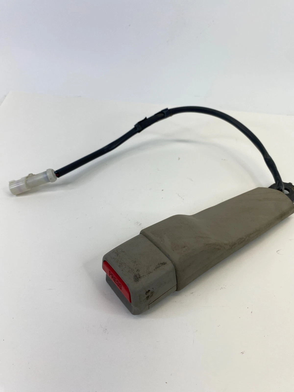 2008-2010 Lincoln MKX Ford Edge Front Right Passenger Seat Belt Buckle OEM