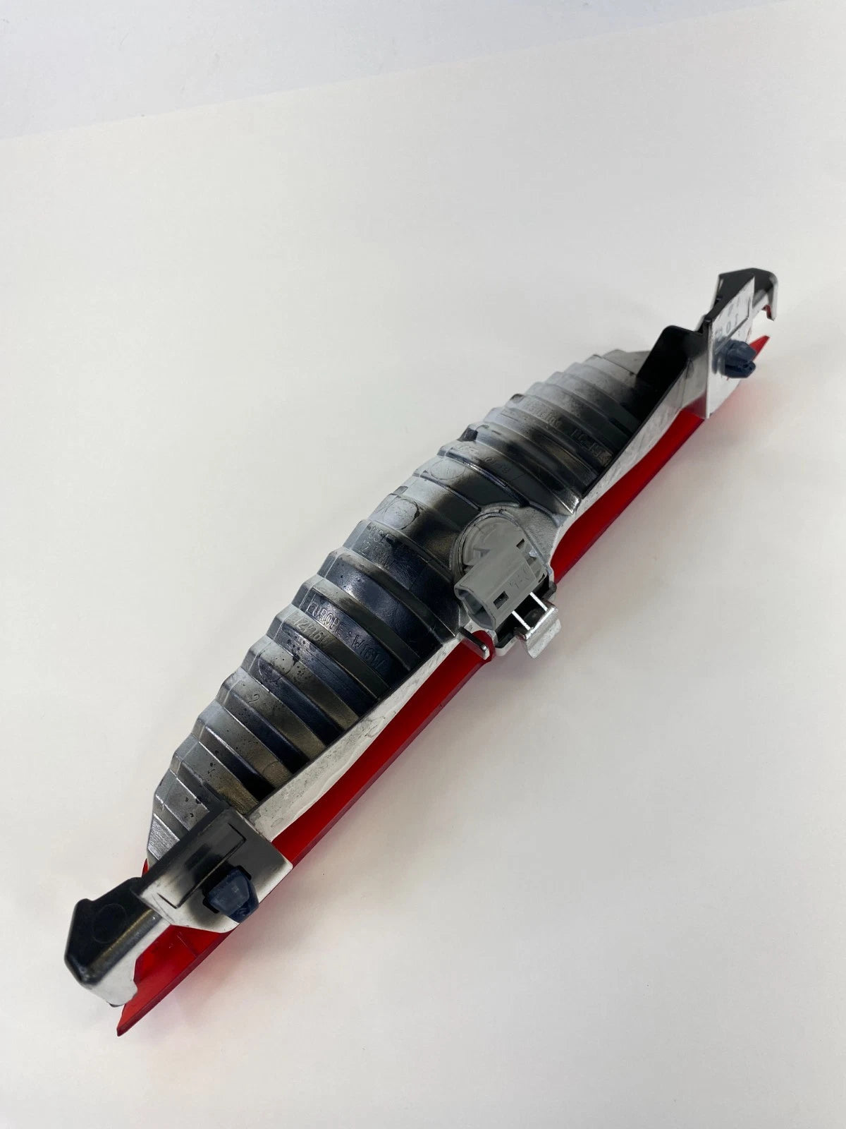 2003-2008 Pontiac Vibe Rear High Mount Third 3rd Brake Stop Light Lamp OEM