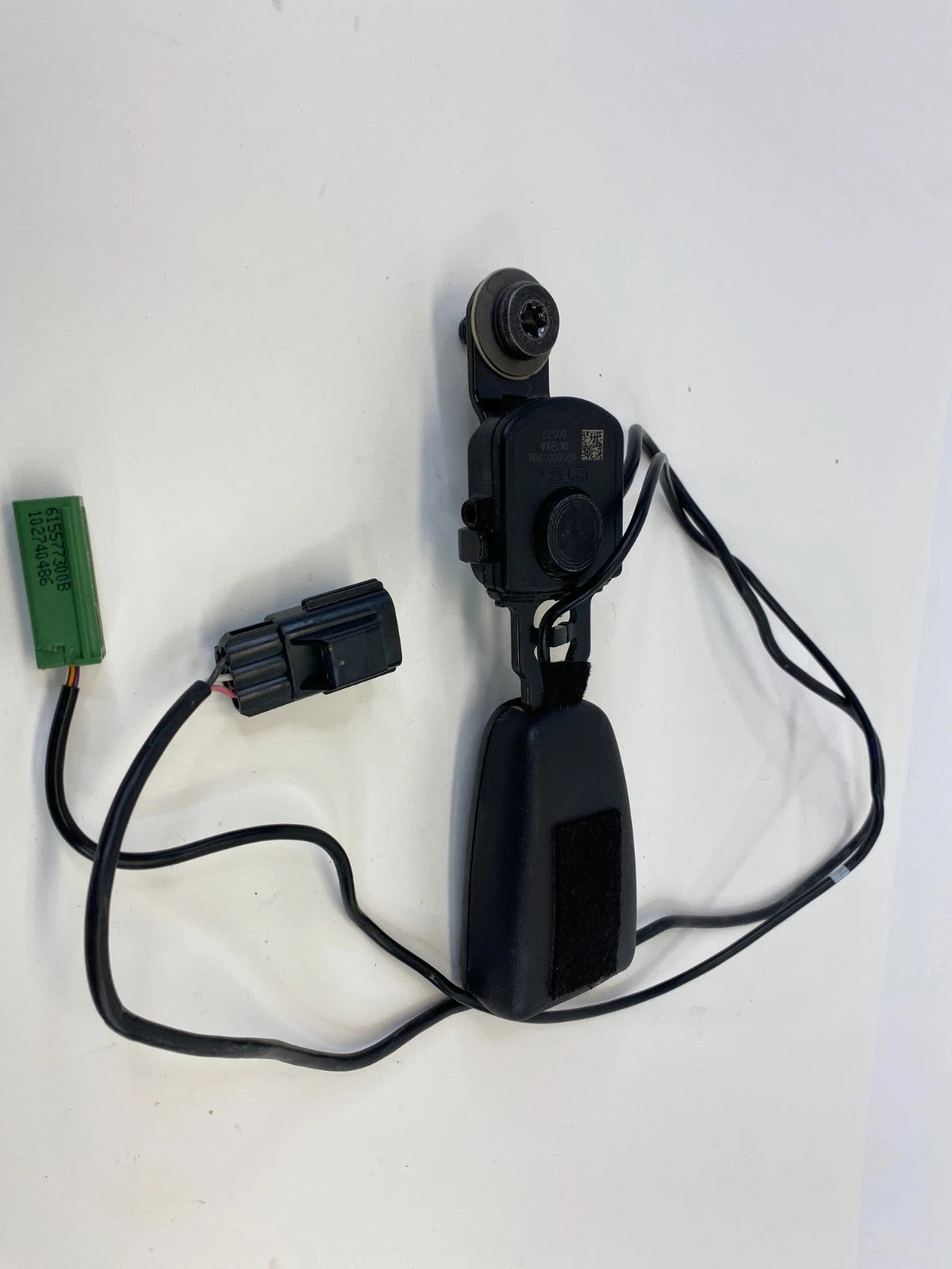 2012-2018 Volvo S60 Front Right Passenger Seat Belt Buckle OEM