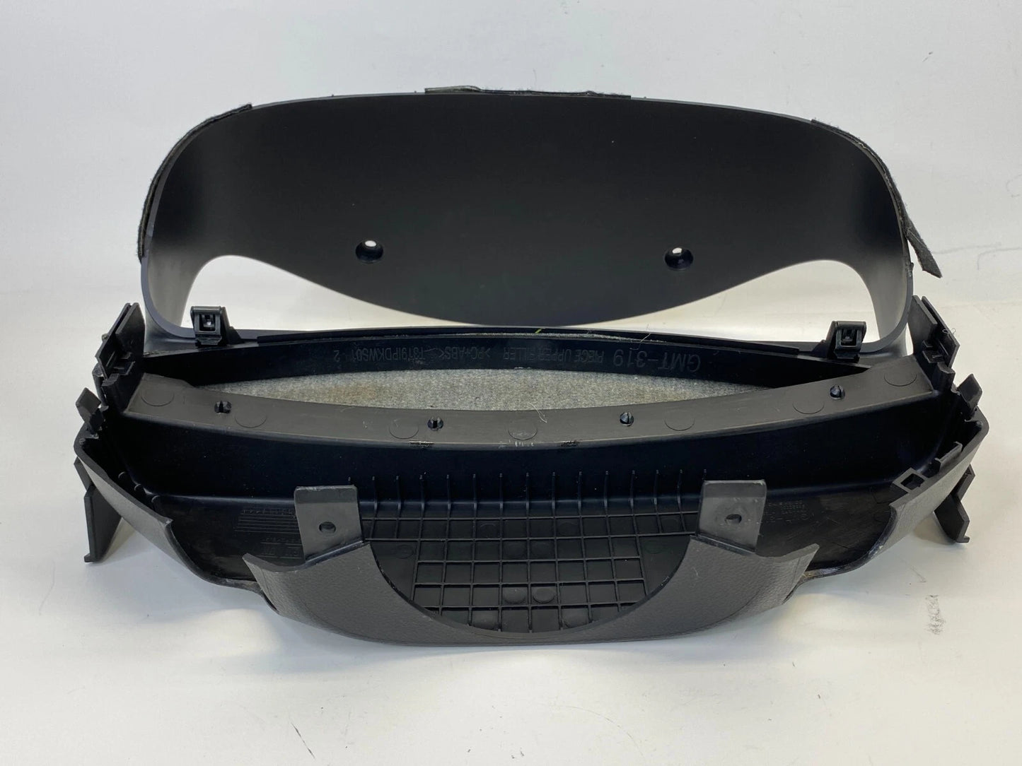 2008-2010 SATURN VUE CLUSTER UPPER COLUMN COVER TRIM SURROUND TRIM 96661640 OEM
