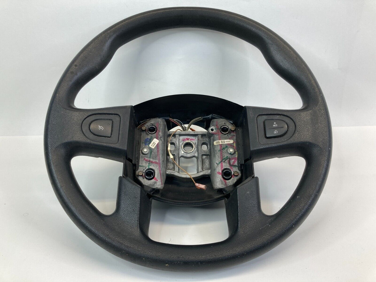 2005 05 Pontiac G6 Sedan Steering Wheel w/ Control Switches Buttons P22733068