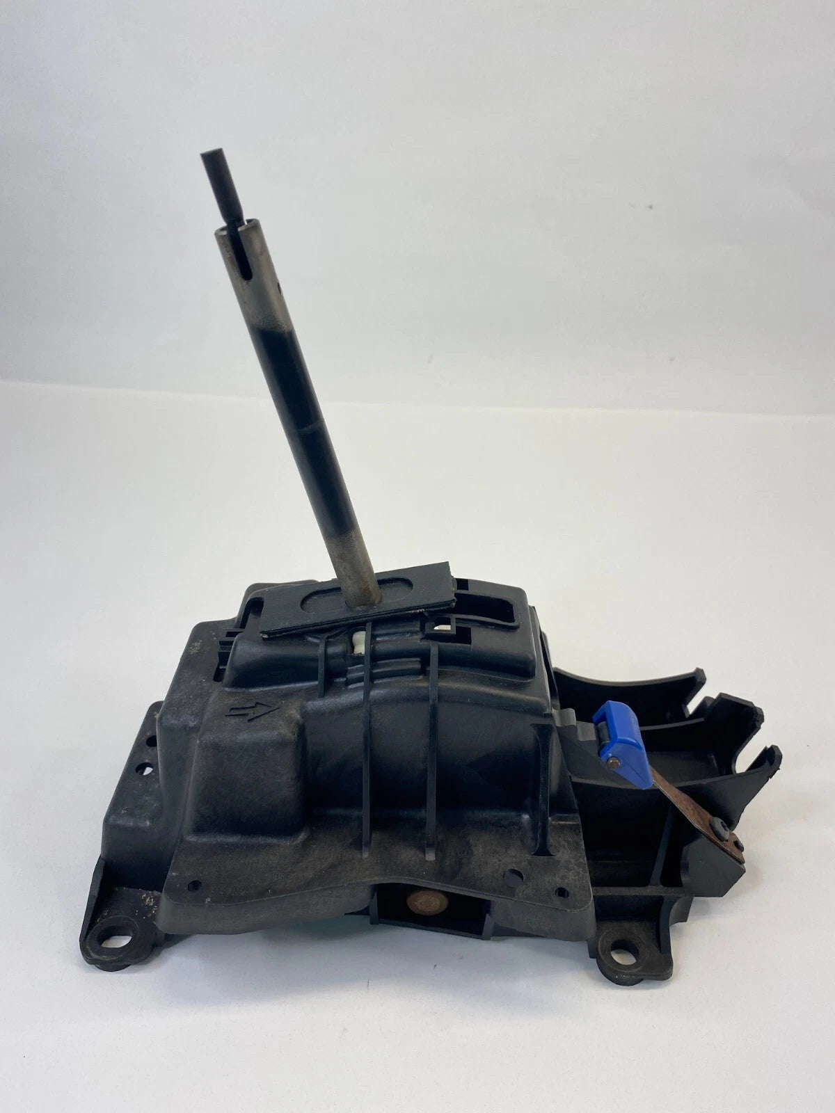 2004 2005 CHRYSLER PACIFICA 3.5L AUTOMATIC TRANS GEAR SHIFTER LEVER 05310000AC