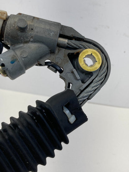 2003 2004 Jaguar S-type Front Right Side Seat Belt Buckle Pretensioner 33026186