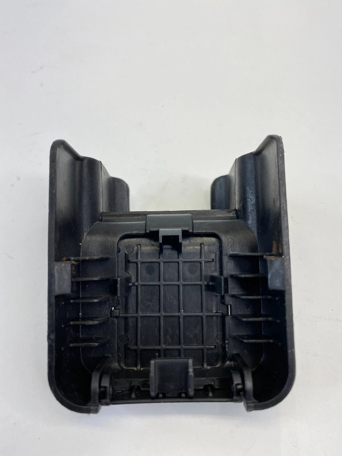 11-14 HYUNDAI SONATA FRONT SEAT TRACK FLOOR BOLT COVER TRIM END CAP BEZEL OEM