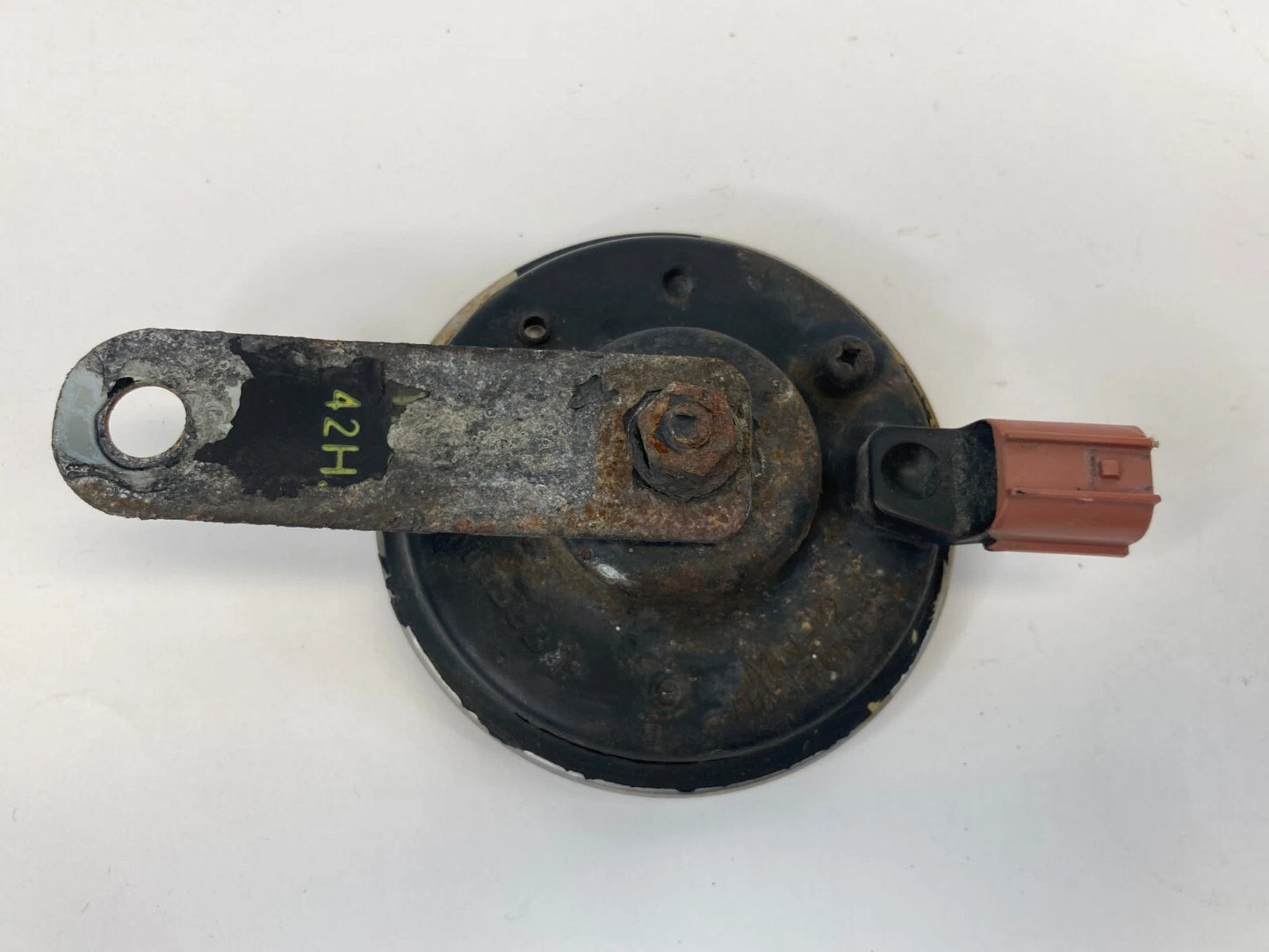 2002-2006 HONDA CR-V CRV PITCH HORN ASSEMBLY ALARM HORN SIREN E13000061 OEM