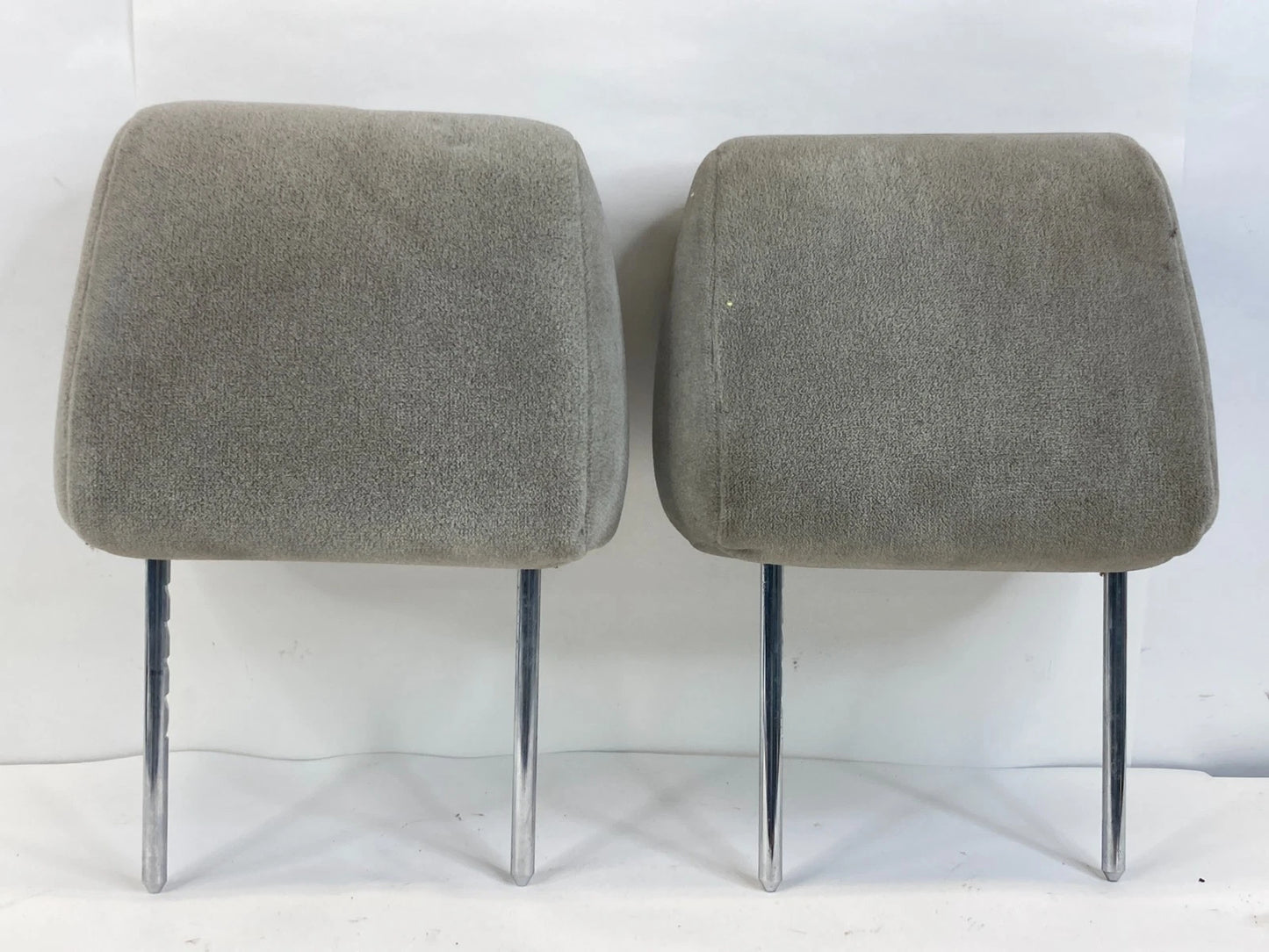 2003-2008 TOYOTA COROLLA FRONT LEFT & RIGHT SEAT HEADREST HEAD REST SET PAIR OEM