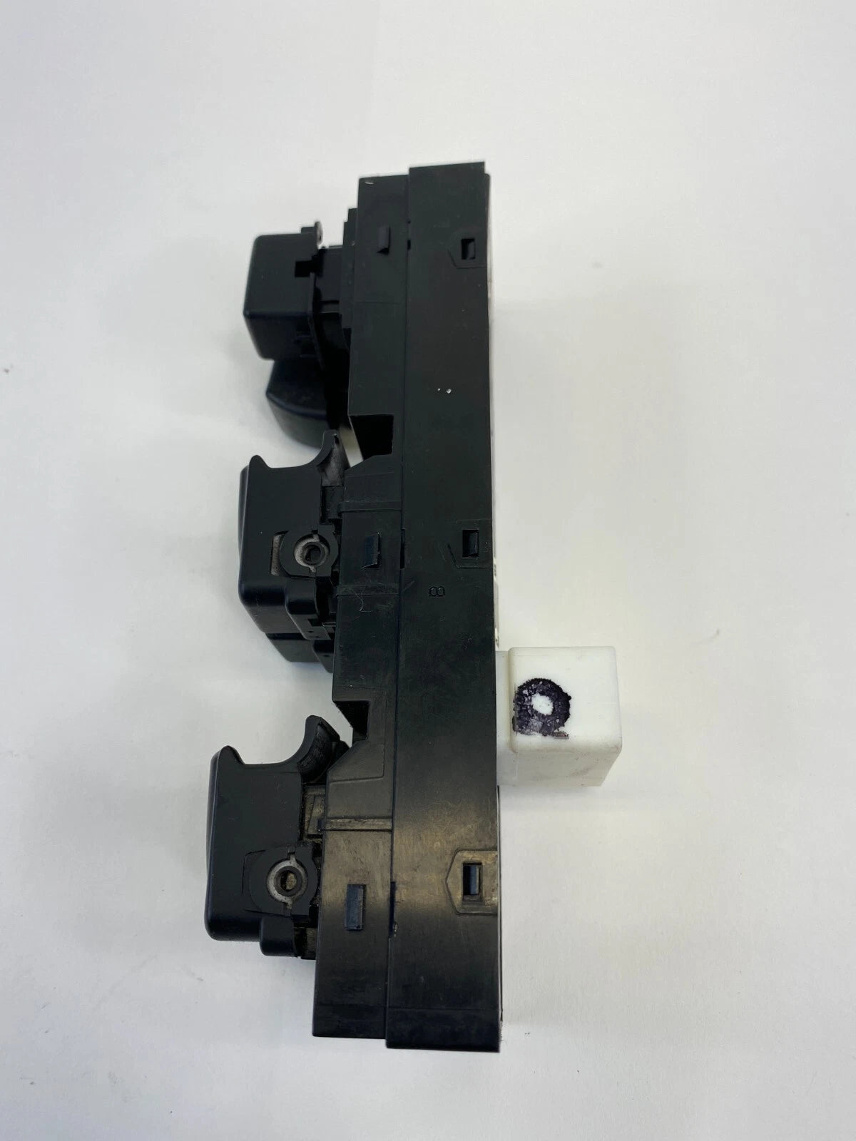 07-10 HYUNDAI ELANTRA SEDAN LEFT DRIVER DOOR MASTER WINDOW SWITCH 93570-2H110