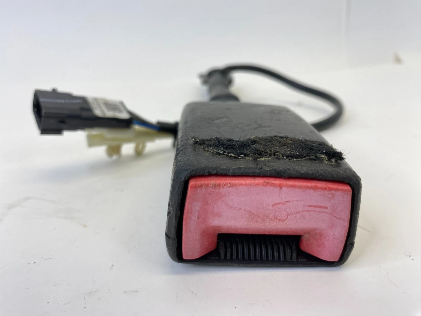 13-15 EXPLORER INTERCEPTOR 13-19 TAURUS FRONT RIGHT SIDE SEAT BELT BUCKLE OEM