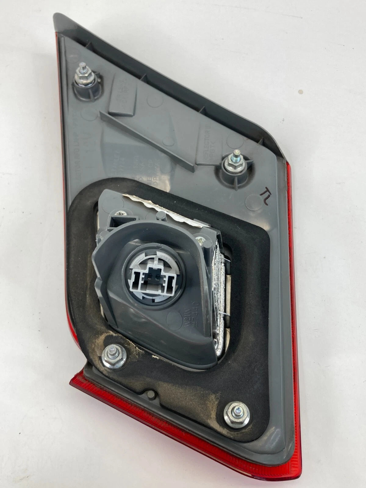 09-12 MITSUBISHI GALANT REAR LEFT TRUNK LID TAIL LIGHT INNER TAILLIGHT 8330A401