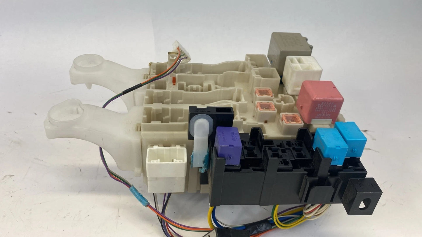 06-08 TOYOTA RAV4 INTERIOR CABIN FUSE JUNCTION RELAY BLOCK BOX 82730-42050 OEM