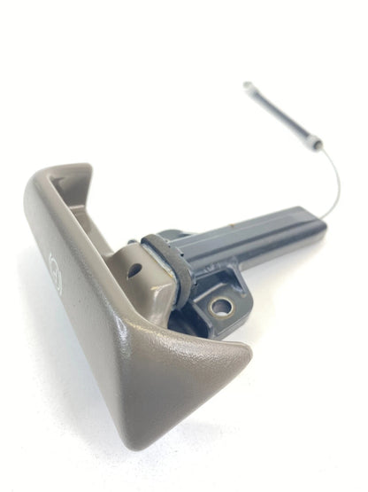 98 99 00 LEXUS LS400 DASHBOARD PARKING EMERGENCY BRAKE RELEASE HANDLE OEM