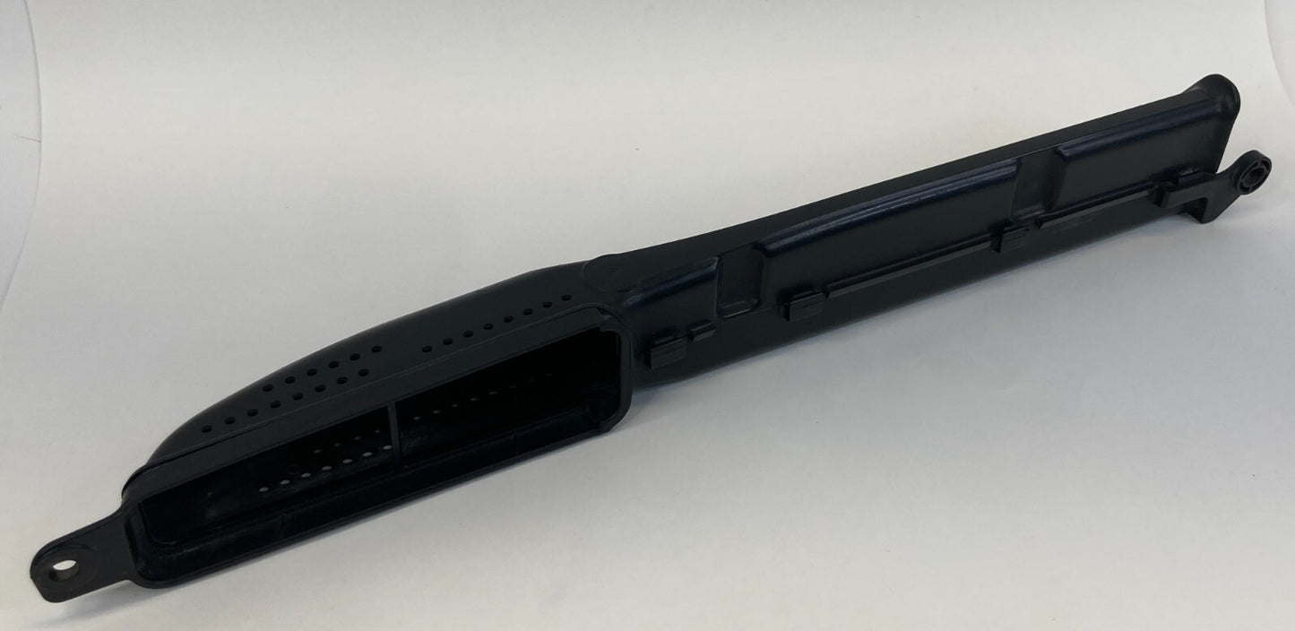 2015-2018 Ford Edge 2.0L L4 Air Cleaner Intake Tube Duct Assembly F2G3-9C675-BC