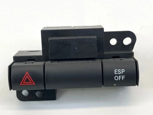 08 09 CHRYSLER TOWN & COUNTRY DASH HAZARD CONTROL & ESP BUTTON SWITCH 4602418AI