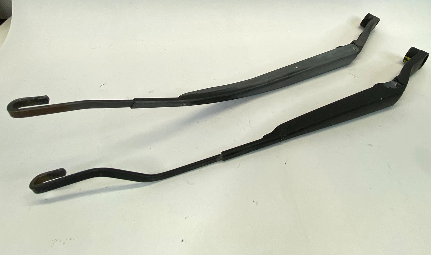 2010-2013 KIA SOUL FRONT WINDSHIELD WIPER ARMS PAIR SET LH RH ASSEMBLY OEM
