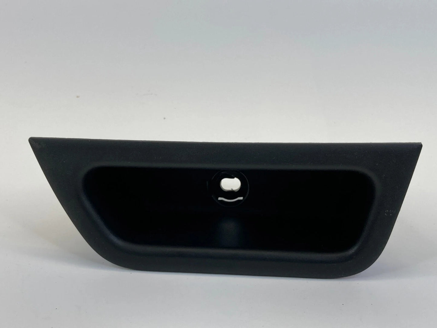 2007-2012 NISSAN VERSA REAR LEFT SIDE INTERIOR DOOR PULL HANDLE 82951-EL00A OEM
