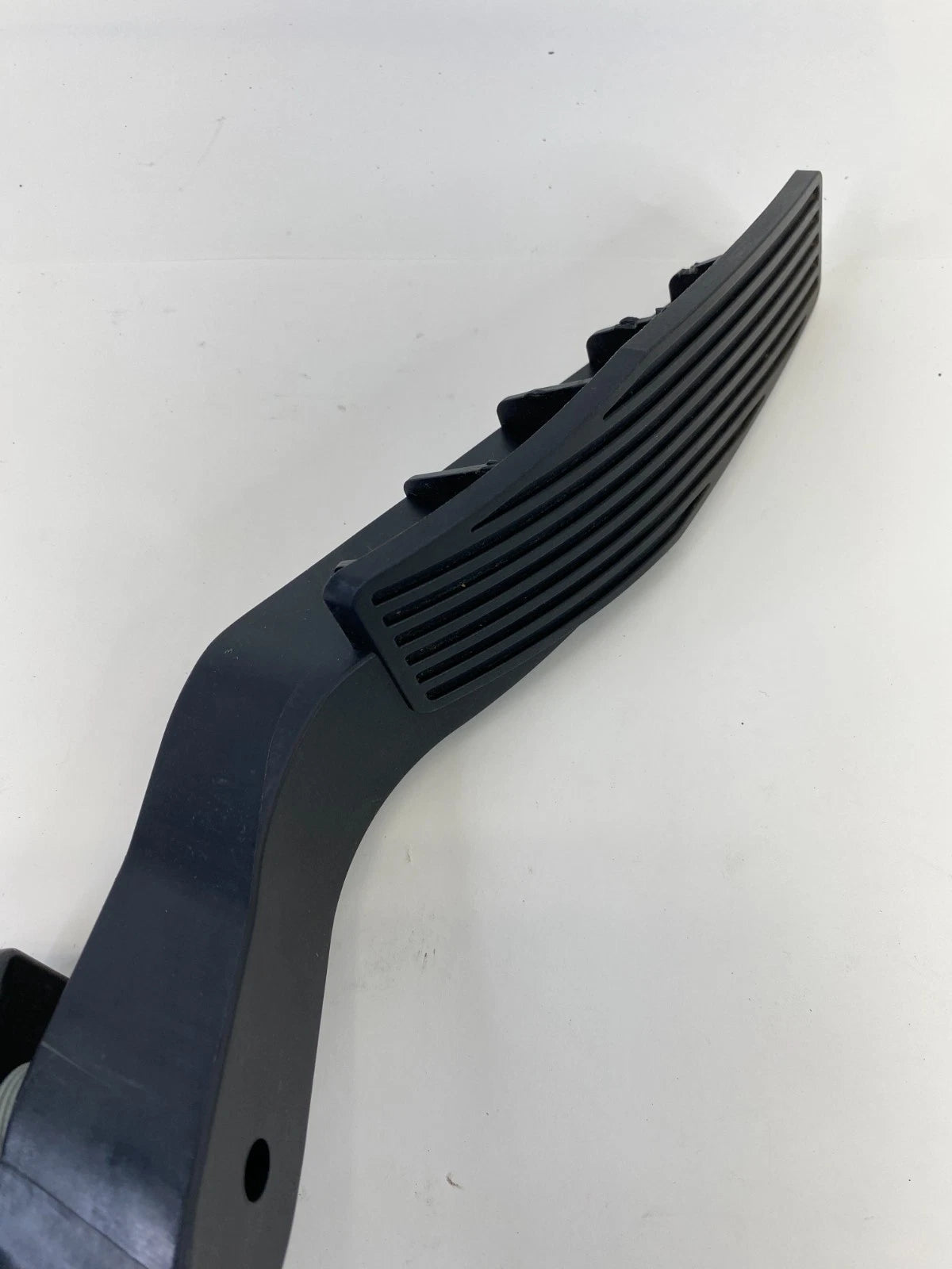 2004-2012 CHEVROLET MALIBU 2.4L L4 A/T ACCELERATOR GAS PEDAL POSITION SENSOR