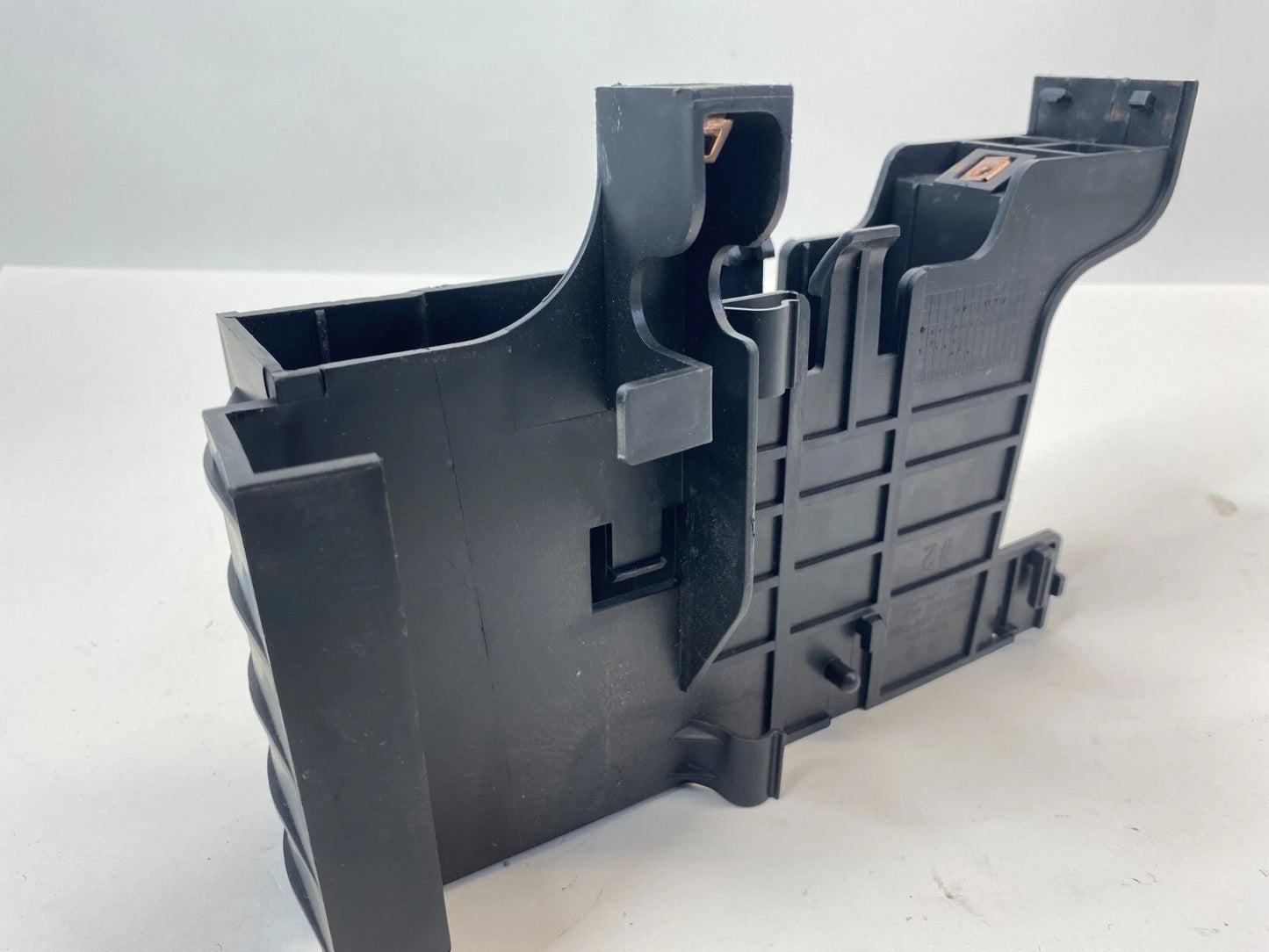 2014-2018 CHEVROLET SONIC COMMUNICATION SYSTEM MODULE BRACKET SUPPORT 95351896