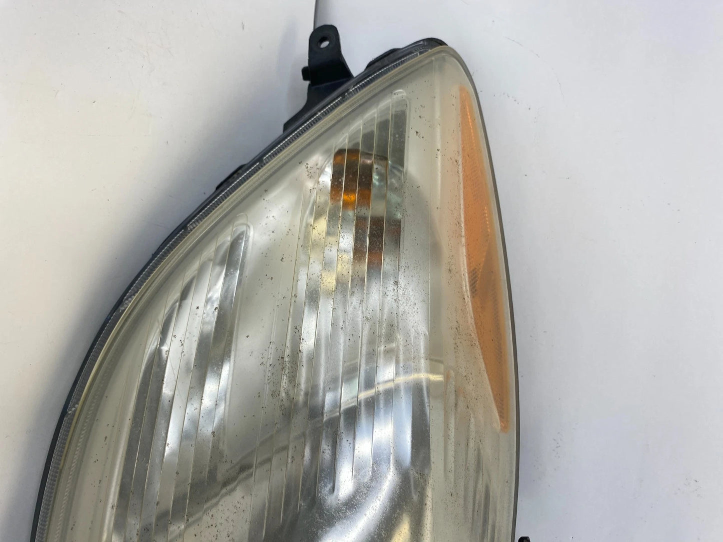 2009-2011 TOYOTA YARIS HATCHBACK FRONT LEFT DRIVER SIDE HEADLIGHT HEAD LAMP OEM