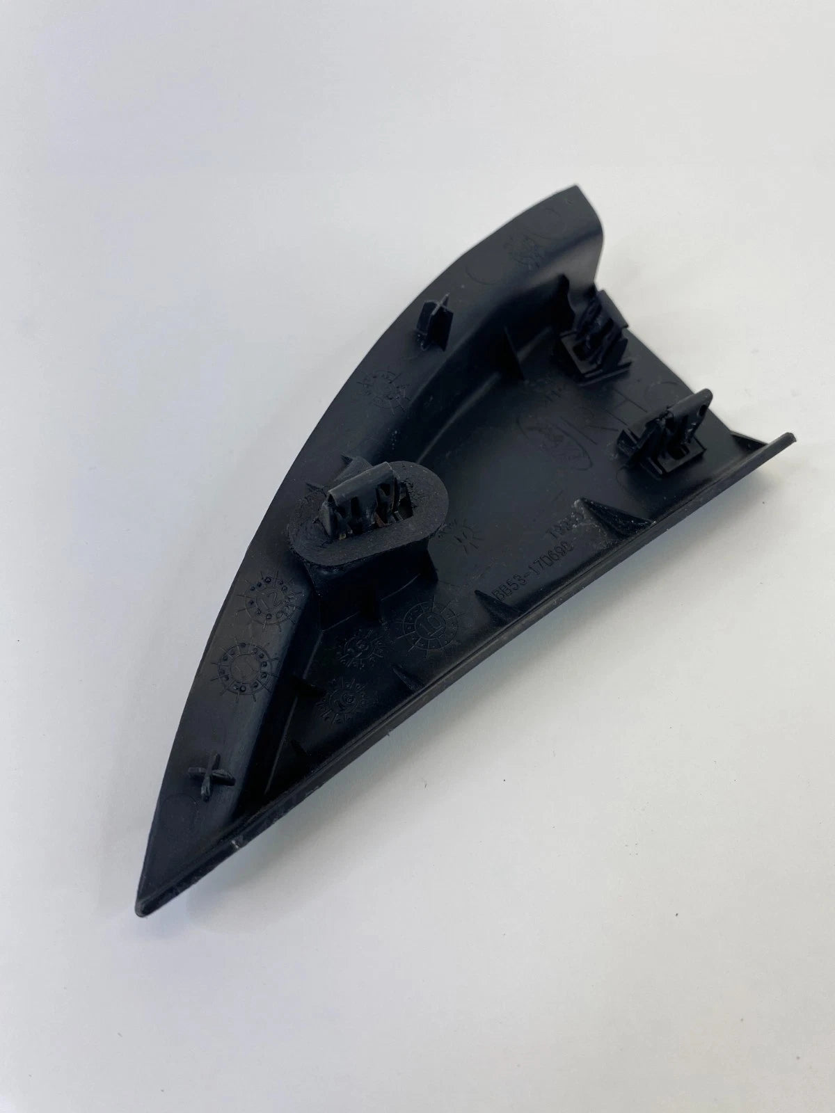 2016-2019 FORD EXPLORER INTERCEPTOR FRONT RH DOOR MIRROR COVER CORNER TRIM OEM