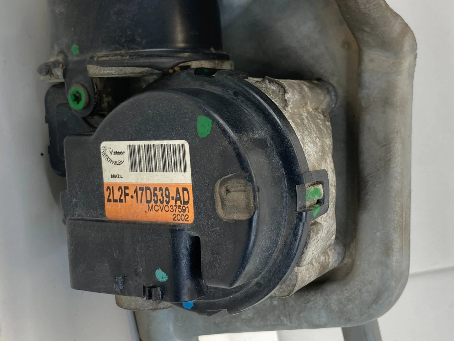 02-08 Lincoln Navigator Front Windshield Wiper Motor Assy w/ Linkage 2L2F-17D539