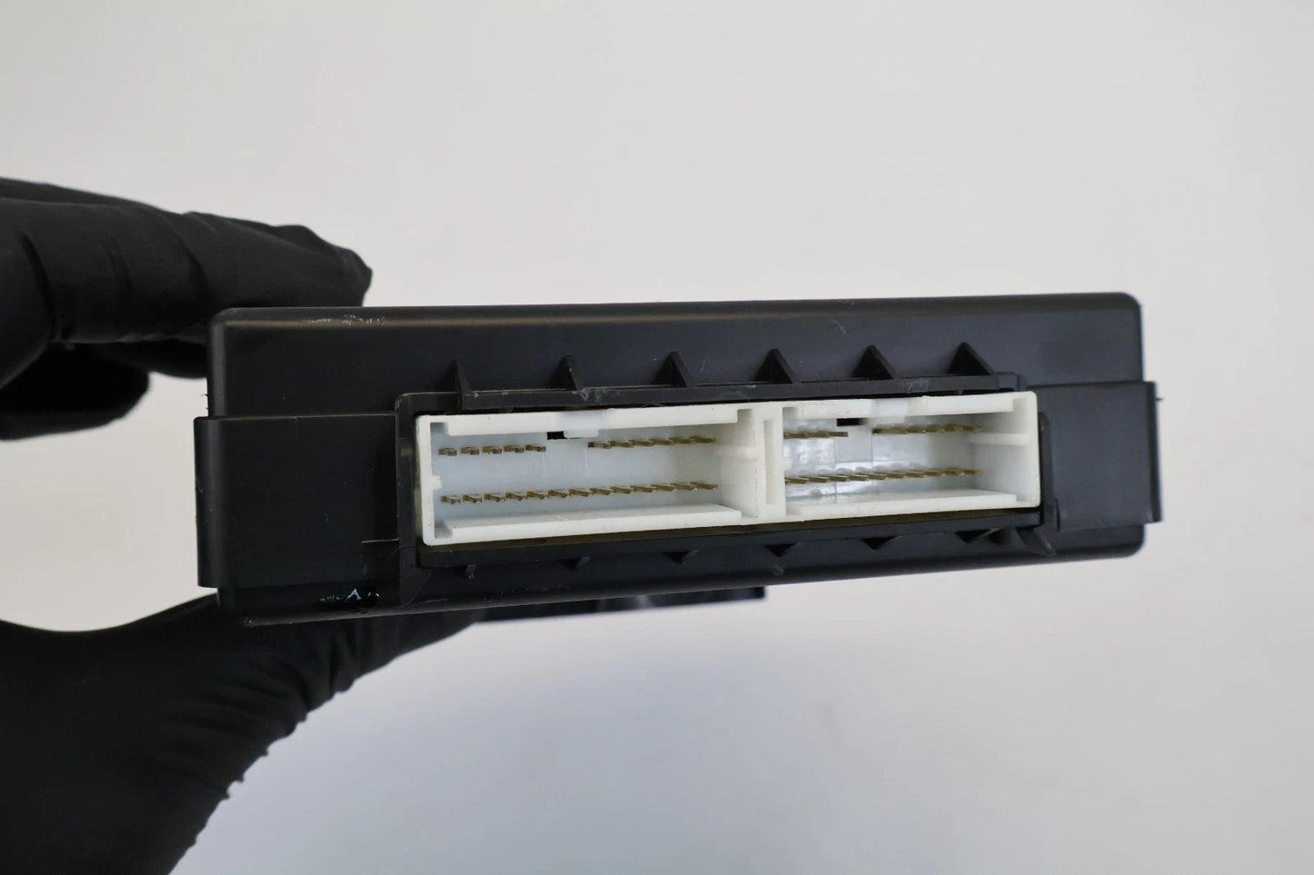 2014-2017 HYUNDAI ACCENT BCM BODY CONTROL MODULE RECEIVER 95400-1RND0 OEM