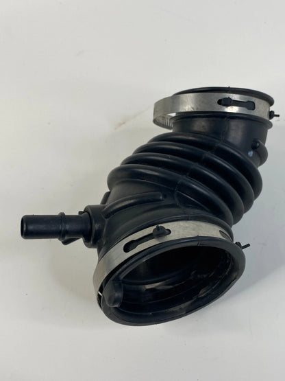2012-2018 FORD FOCUS AIR INTAKE HOSE TUBE DUCT FLEXIBLE PIPE BREATHER TUBE OEM