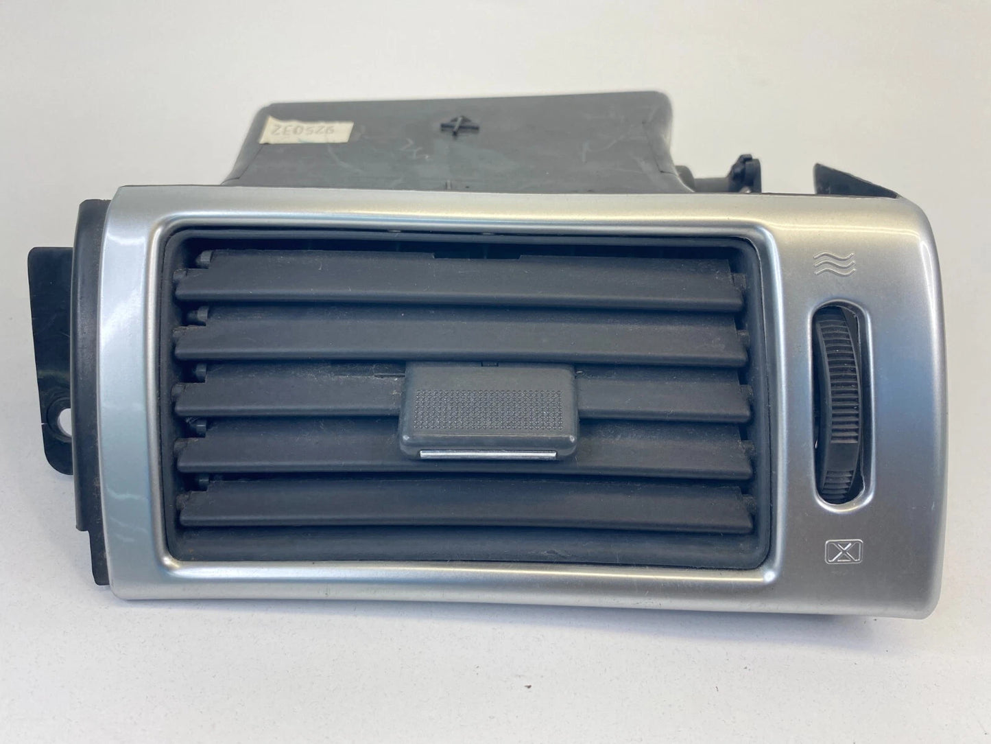 04-08 CHRYSLER PACIFICA RIGHT SIDE A/C HEATER AIR VENT OUTLET GRILLE DUCT OEM
