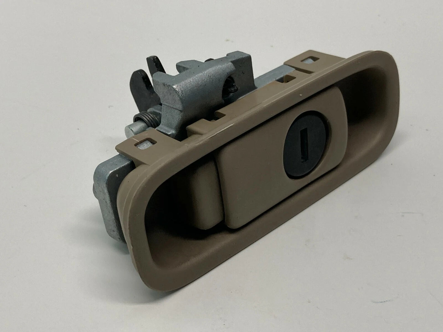 1998 1999 2000 2001 2002 HONDA ACCORD SEDAN GLOVE BOX LATCH LOCK HANDLE ASSY OEM