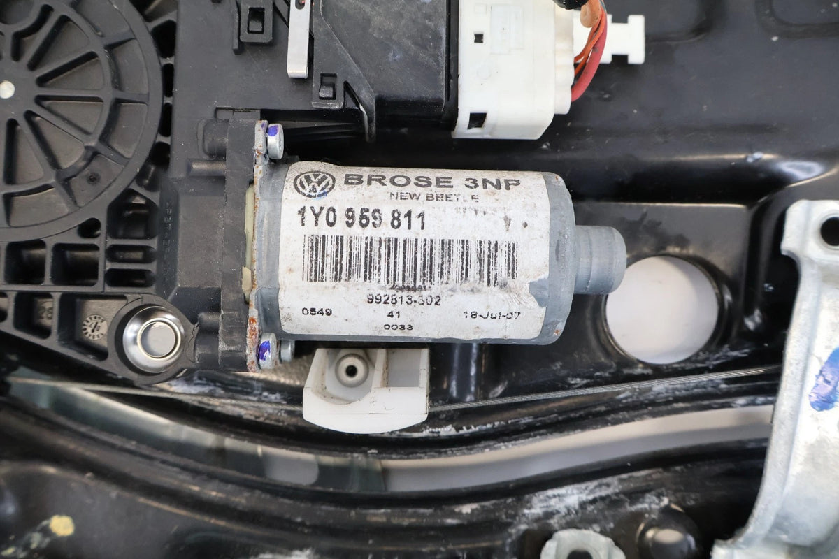 03-10 VW BEETLE CONVERTIBLE REAR LEFT DRIVER WINDOW REGULATOR MOTOR 1Y0-959-811