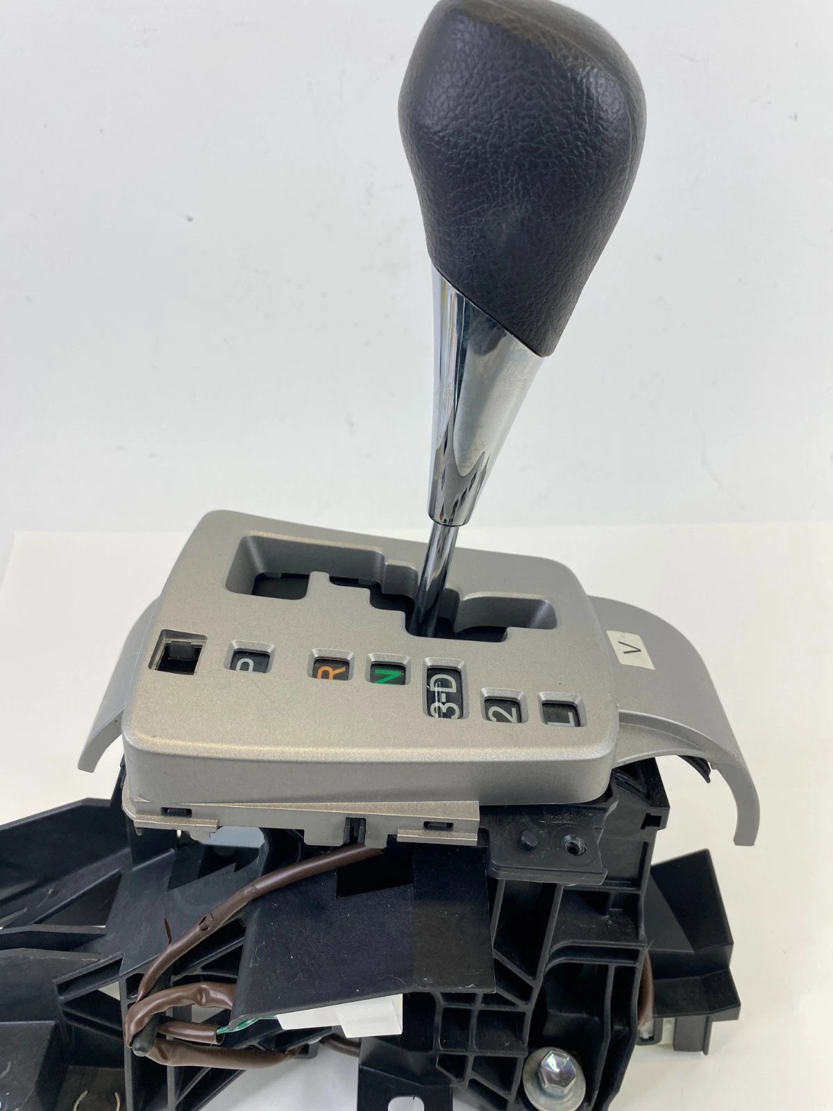 09-13 TOYOTA COROLLA AT FLOOR GEAR SELECTOR SHIFT SHIFTER LEVER INDICATOR ASSY