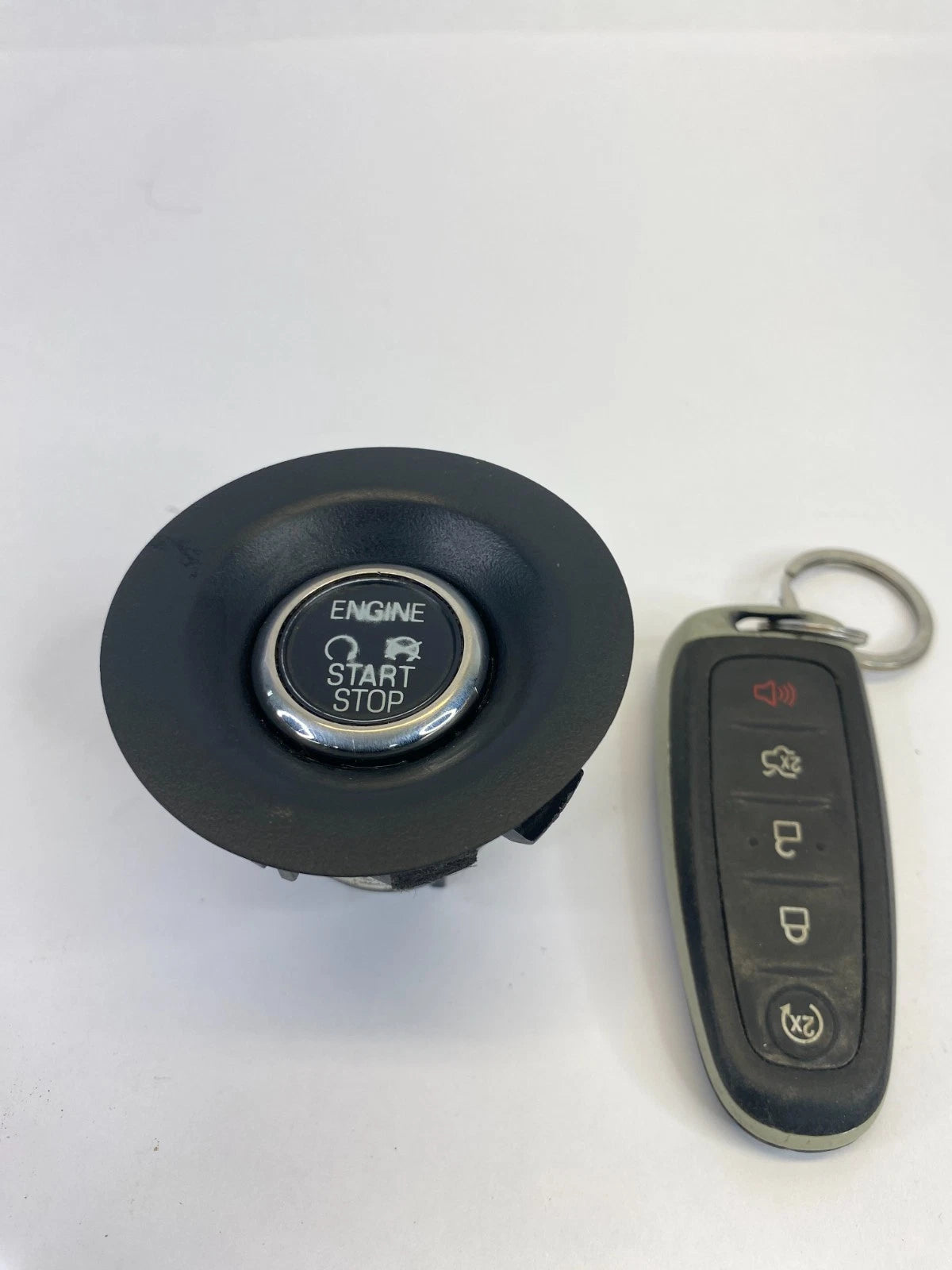 2011-2015 FORD EXPLORER ENGINE START STOP SWITCH W/ KEYLESS IGNITION REMOTE KEY