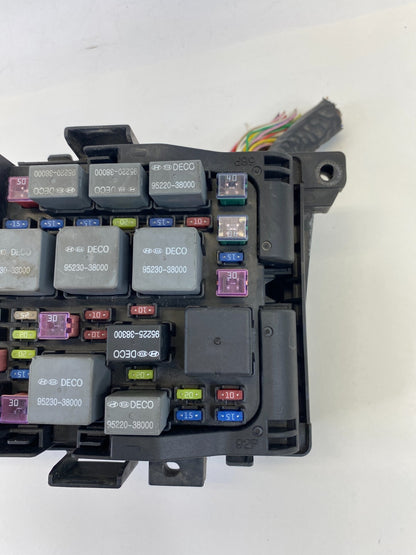 2006-2008 Kia Optima 2.4L 16V FWD Engine Compartment Junction Fuse Relay Box