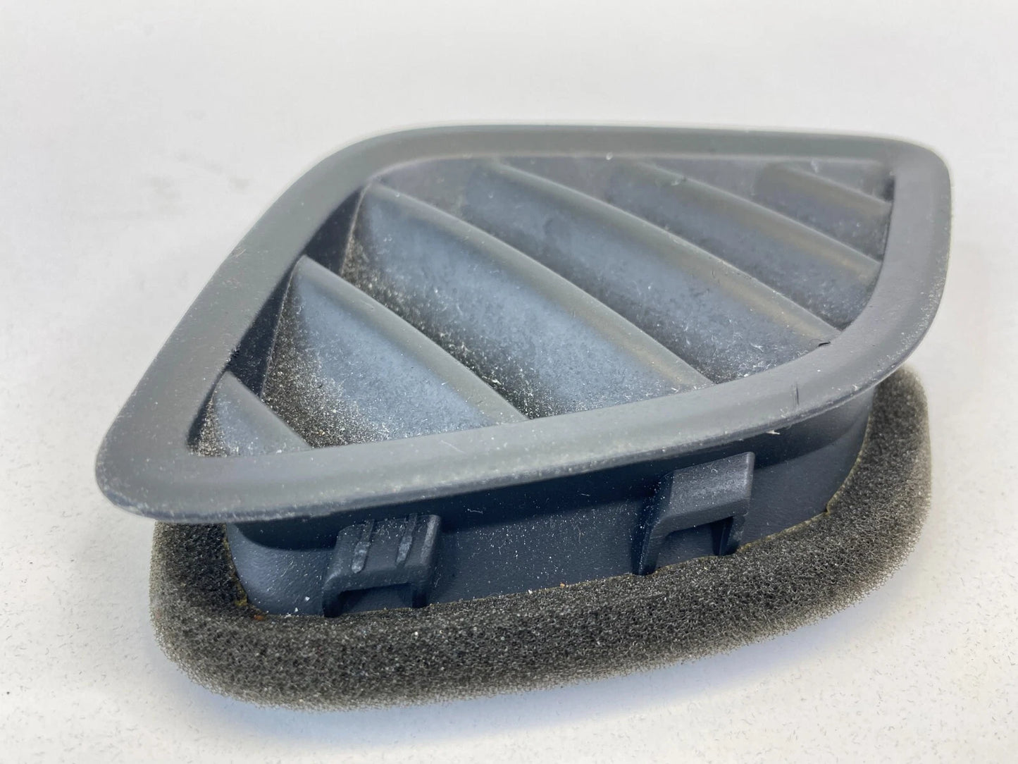 2015-2019 HYUNDAI SONATA LEFT DRIVER DASH AC AIR VENT DEFROSTER DUCT 97383-C1010