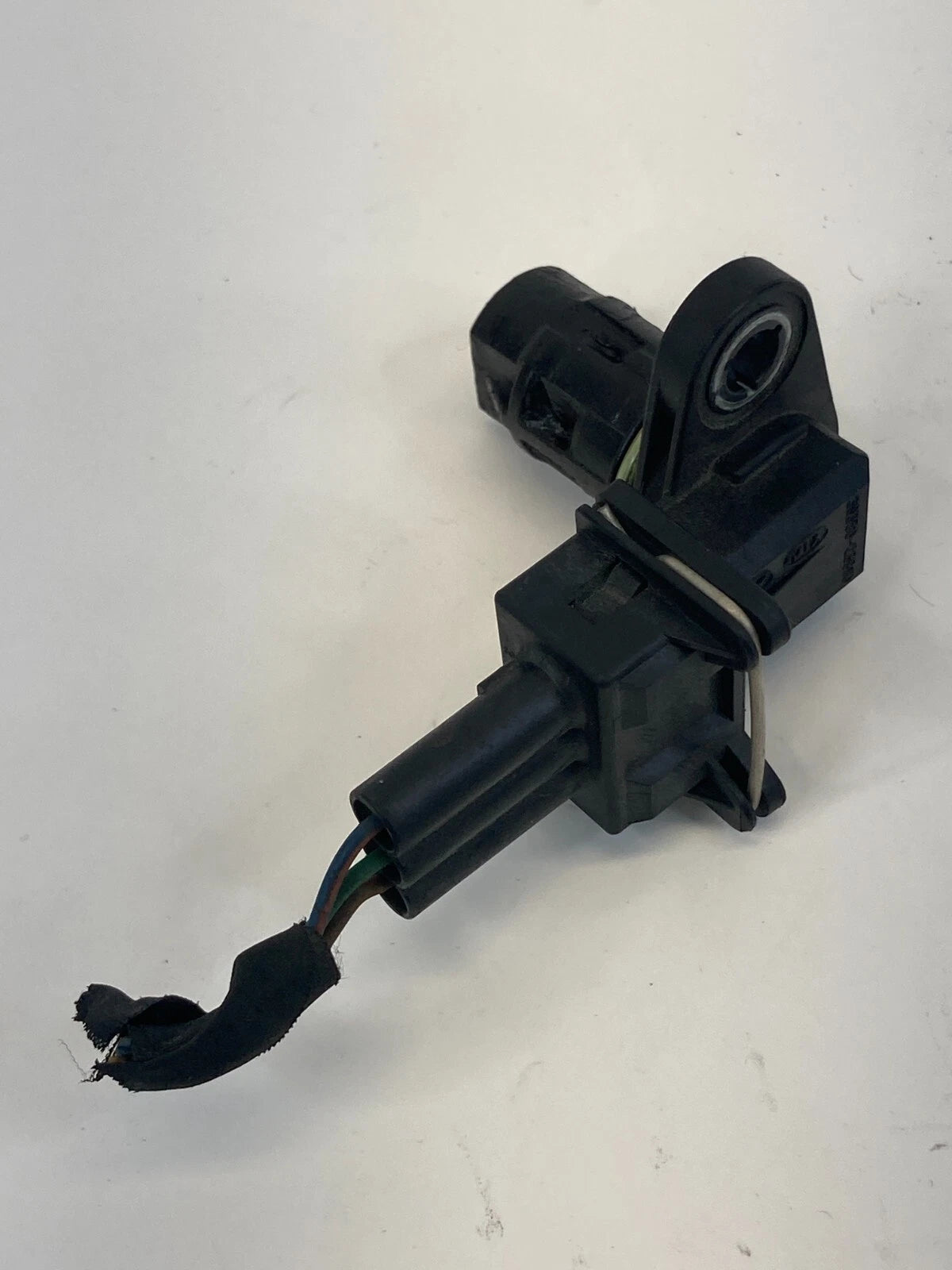 2010-2016 KIA SOUL 2.0L L4 AT ENGINE CAMSHAFT POSITION SENSOR 39350-23910 OEM