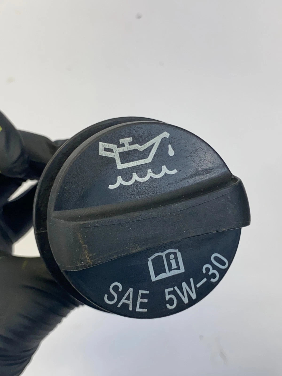 2006-2008 CHEVROLET HHR 2.2L ENGINE OIL FILLER CAP W/ NECK TUBE CAP OEM