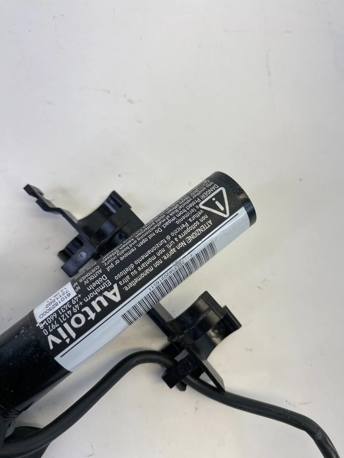 07-12 MINI COOPER FRONT RH PASSENGER SEAT BELT BUCKLE TENSIONER 610183700F OEM