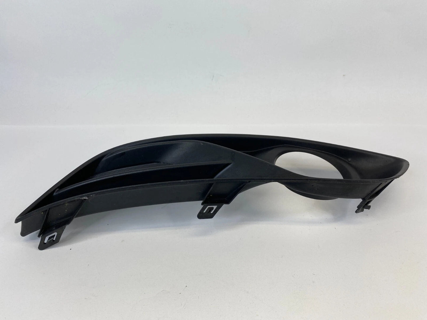 13-15 NISSAN SENTRA FRONT RIGHT SIDE FOG LIGHT LAMP BEZEL COVER TRIM 62256-3SH0A