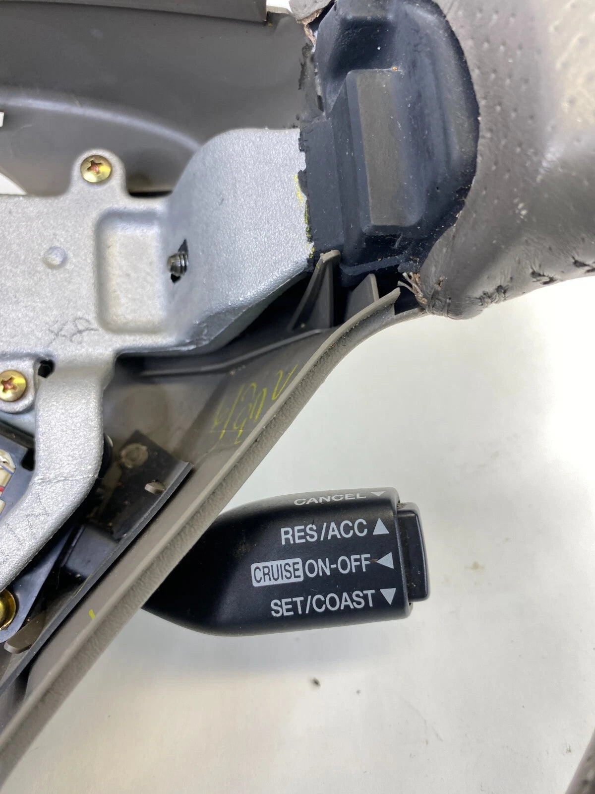 2003-2006 SUZUKI XL-7 2.7L A/T 4WD STEERING WHEEL ASSY W/ CRUISE CONTROLS OEM