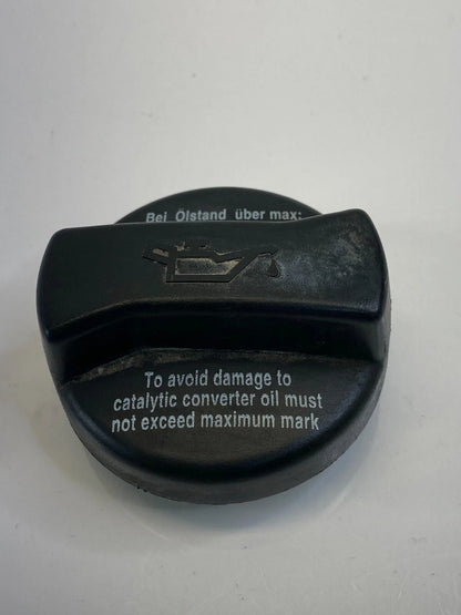 1998-2014 98-14 VOLKSWAGEN BEETLE ENGINE OIL FILLER FILL PLASTIC BLACK CAP OEM