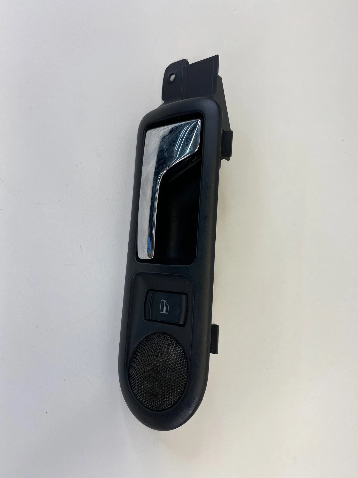 01-05 VW PASSAT REAR LEFT INTERIOR DOOR HANDLE W SWITCH & TWEETER 3B0839113 OEM