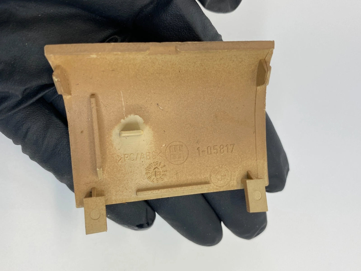 2002-2005 BMW 745I 745LI INTERIOR KICK PANEL OBD PLUG COVER TRIM 1-05817 OEM
