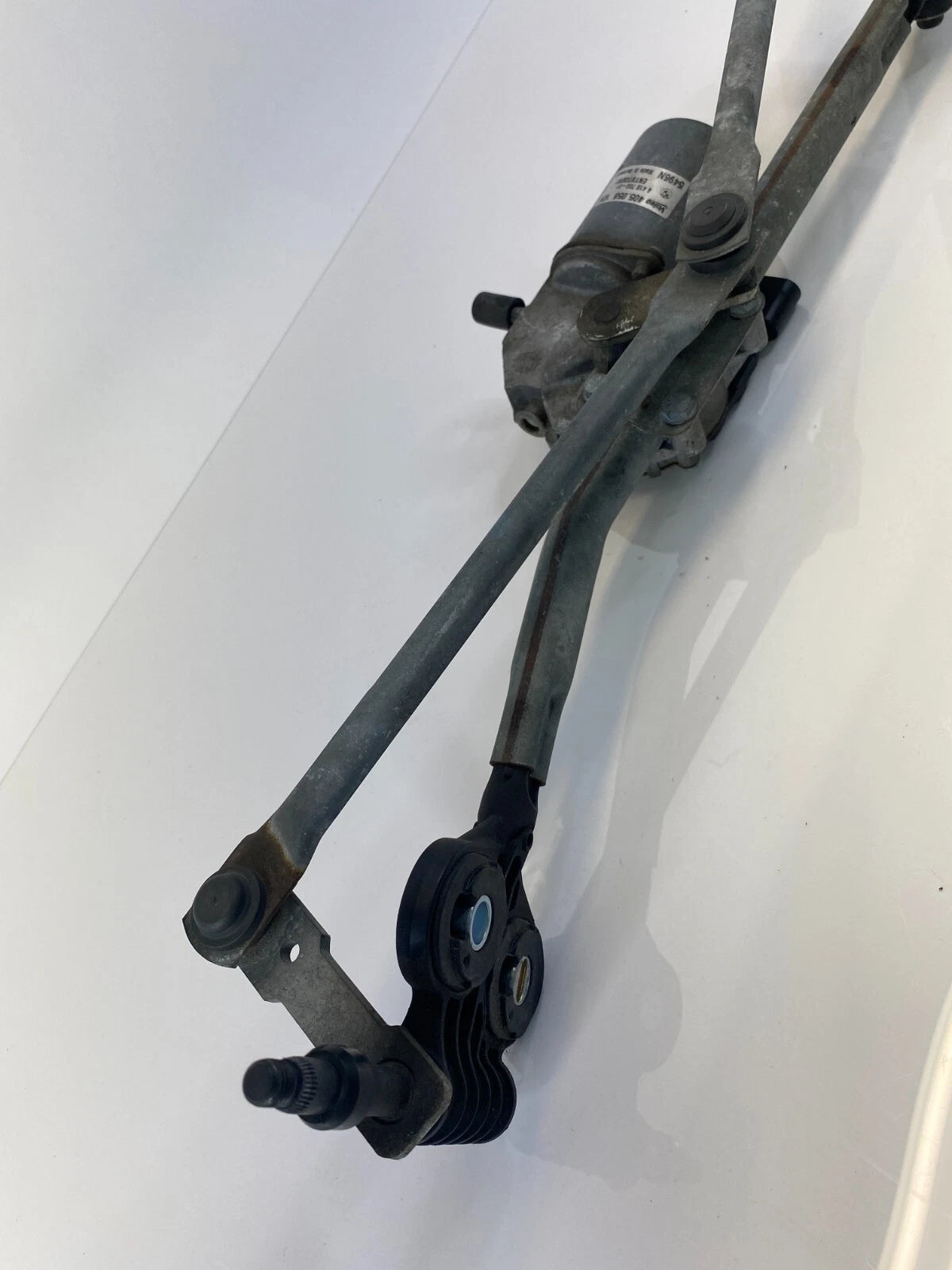 2007-2013 BMW X5 Front Windshield Wiper Linkage Motor 4418698 OEM