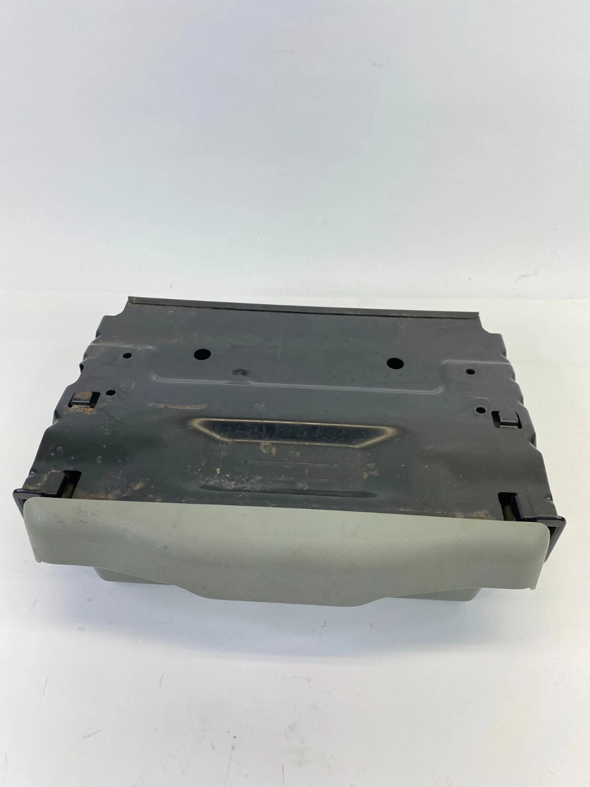 05-07 HONDA ODYSSEY FRONT RIGHT LOWER SEAT TRAY STORAGE COMPARTMENT 81395-SHJA