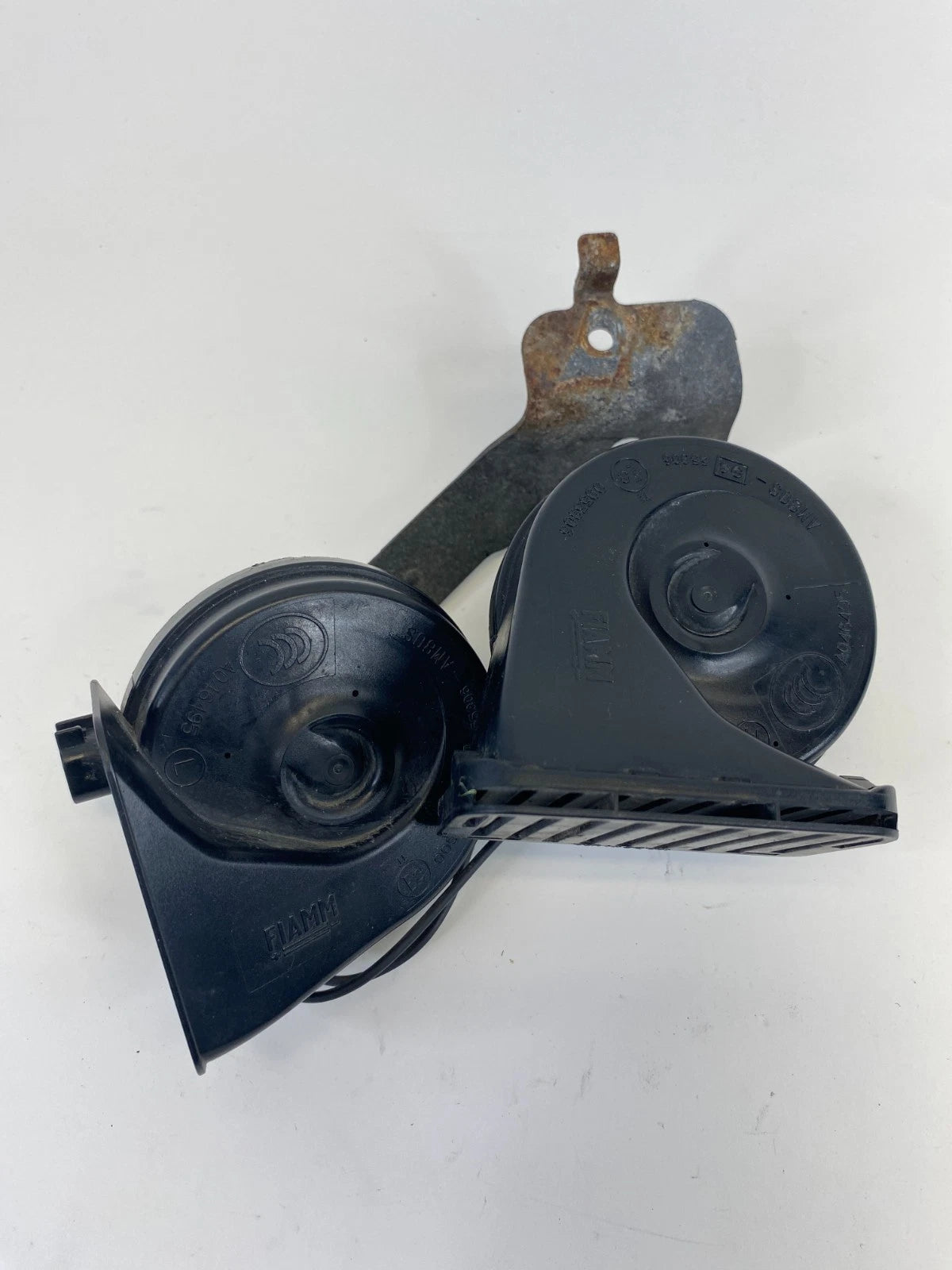 2013-2016 Ford Escape Low & High Tone Horn Pitch Alarm Signal 55806 AM80S OEM