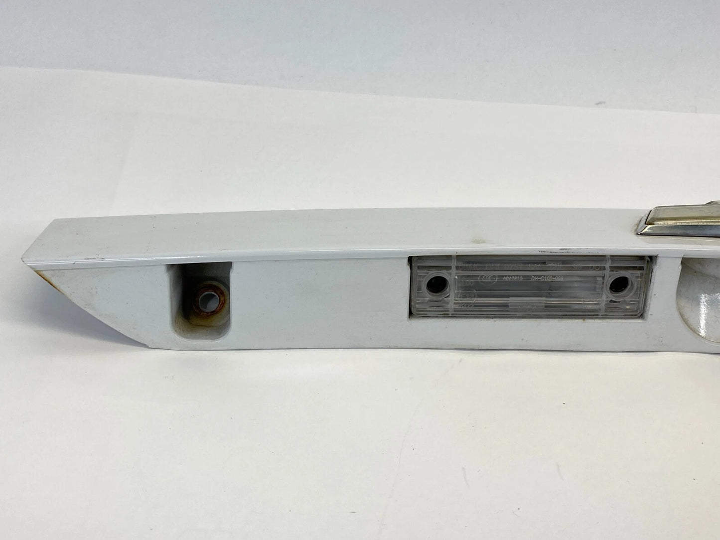 07-11 CHEVY AVEO 5 AVEO5 HATCHBACK REAR TRUNK LICENSE PLATE MOLDING LIGHT EMBLEM