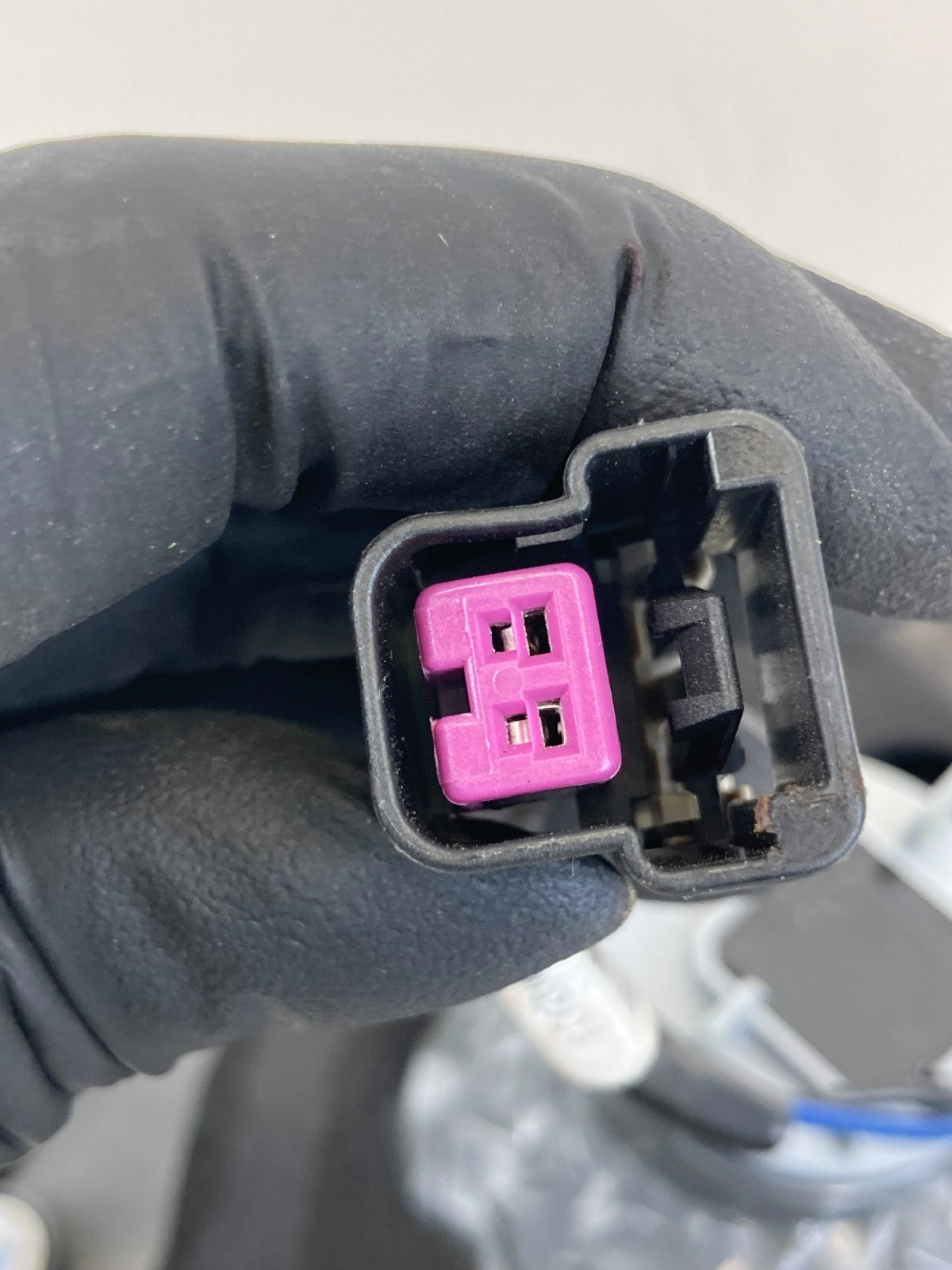 2011-2016 Chevrolet Chevy Cruze Rear Right Passenger Inner Tail Light Taillight