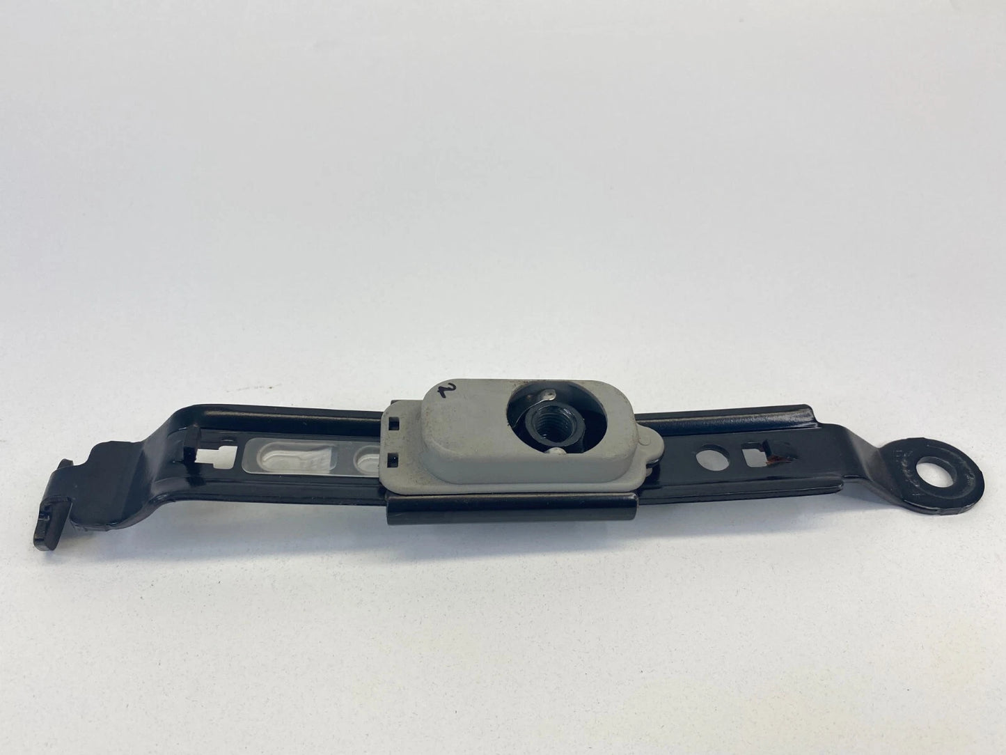 2003-2008 TOYOTA MATRIX FRONT RIGHT PASSENGER SIDE SEAT BELT HEIGHT ADJUSTER OEM