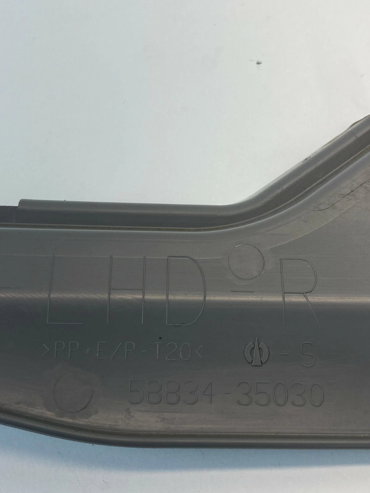 2003-2009 TOYOTA 4RUNNER CENTER CONSOLE UPPER GARNISH TRIM PANEL BEZEL OEM