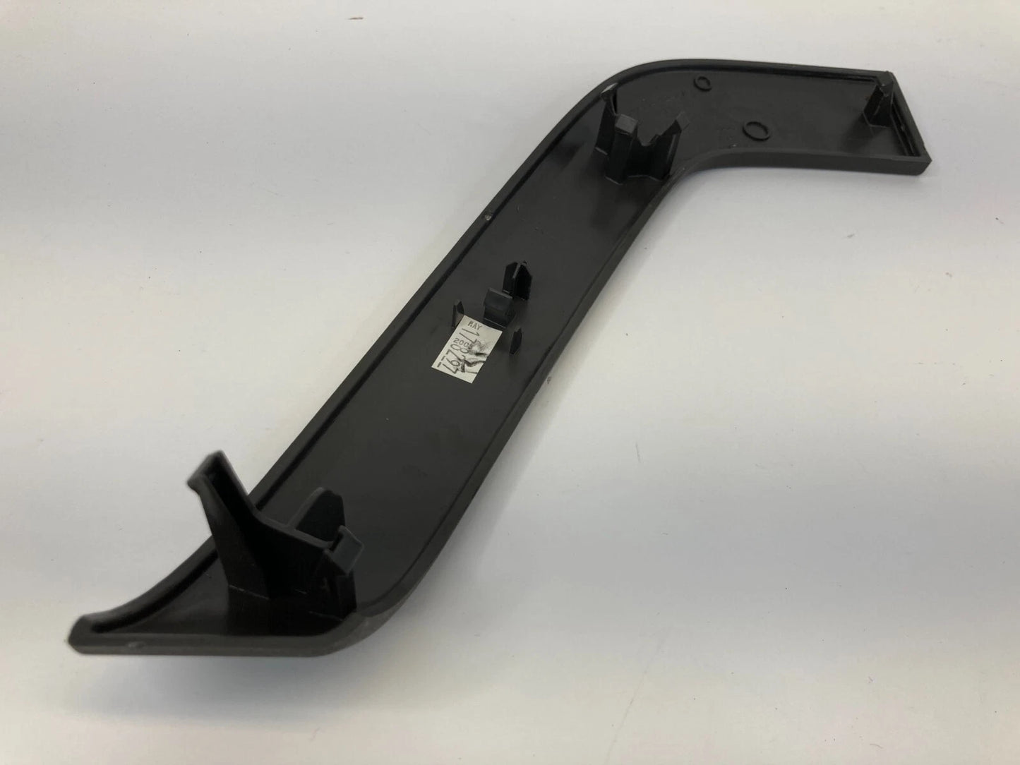 2008-2011 FORD FOCUS REAR RIGHT SIDE DOOR PULL HANDLE FINISH TRIM 8S43-5422642